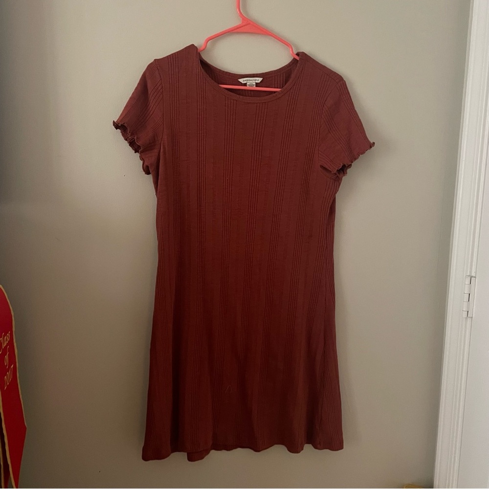 American Eagle orange/rust mini tshirt dress with ruffle short sleeves size m